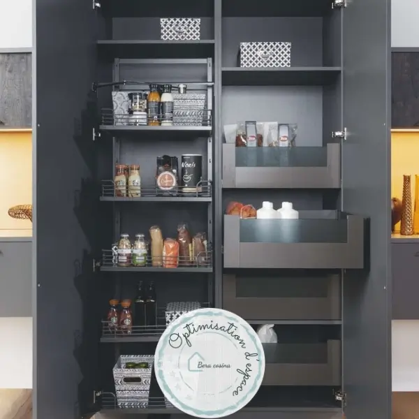 Bera cosina - agencement et aménagement cuisine équipée - pau et alentour - optimisation d'espace - armoire de rangement cuisine avec etagères et tiroirs

